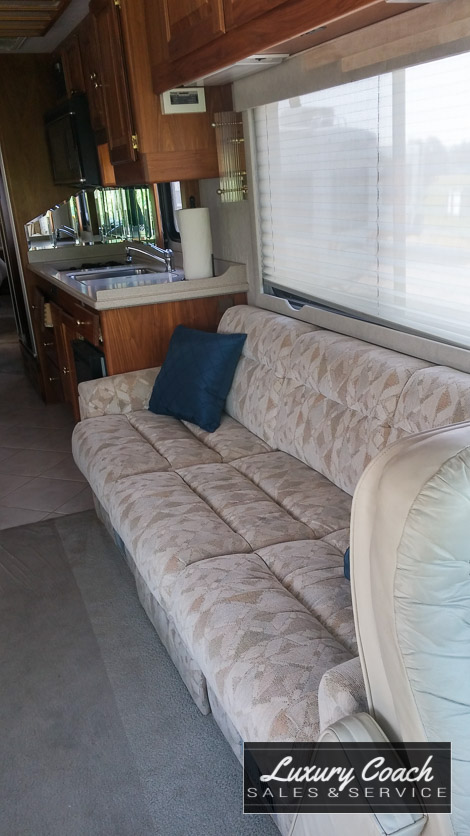 1995 Monaco Executive - Luxury Coach Sales & Service