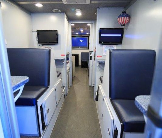 2006 Freightliner MT55 from Luxury Coach