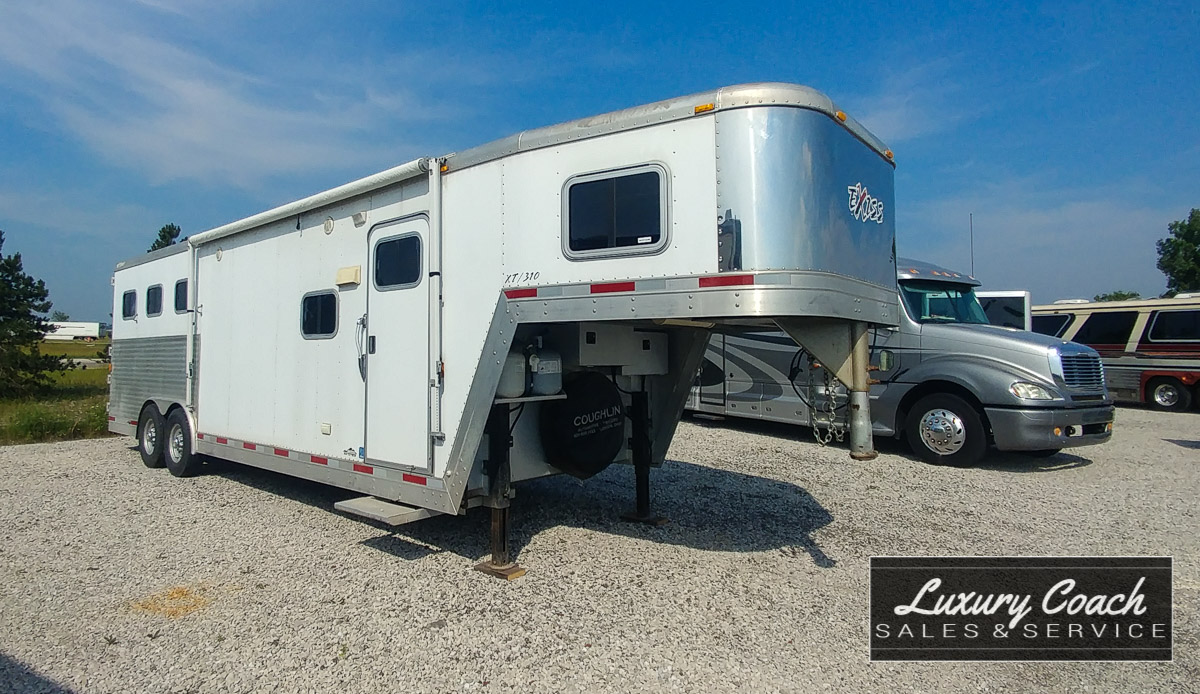 luxury horse trailers