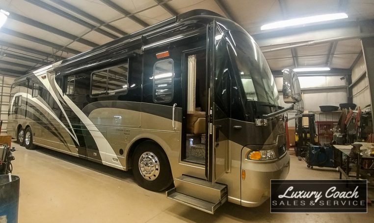 2006 Country Coach Magna SOLD | Luxury Coach Sales & Service