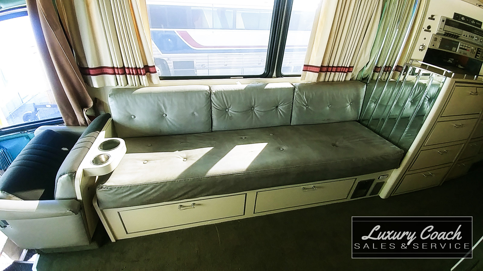 1985 MCI 96A3 Custom Coach Luxury Coach Sales & Service