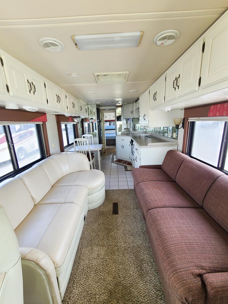 SOLD: 1998 Holiday Rambler Endeavor 37WDS