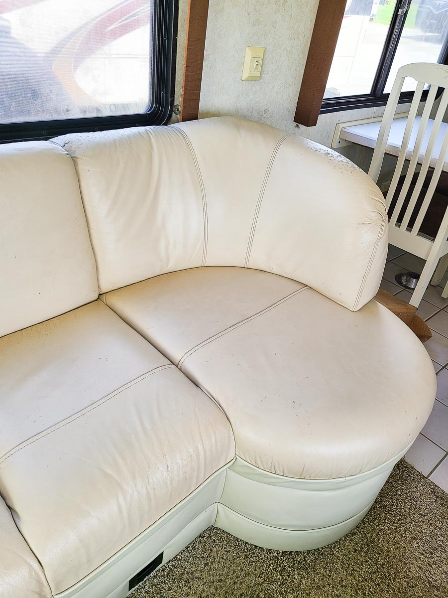SOLD: 1998 Holiday Rambler Endeavor 37WDS