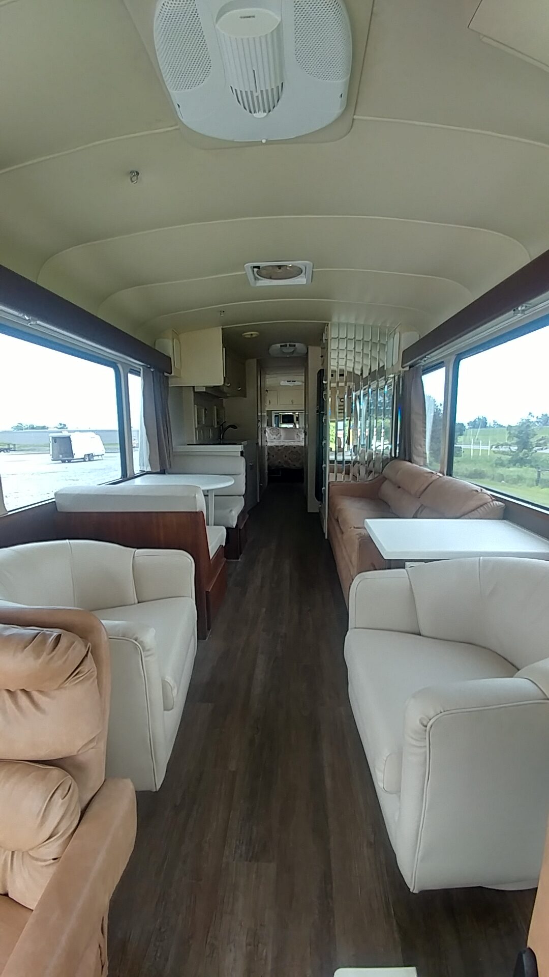 1988 MCI Custom Coach 102A3 Luxury Coach Sales & Service